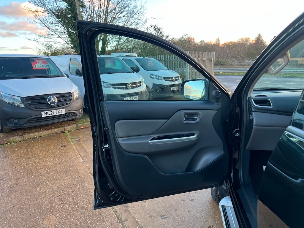 Used Mitsubishi L200 2017 for sale - 76640652: Photo 41