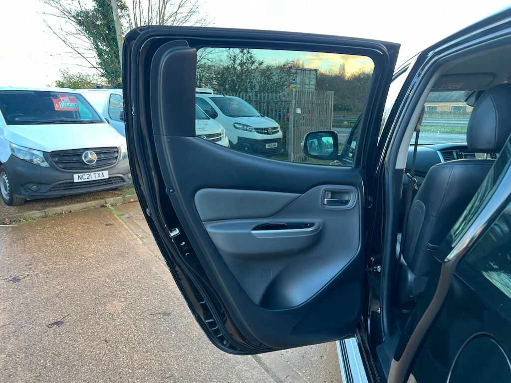 Used Mitsubishi L200 2017 for sale - 76640652: Photo 45