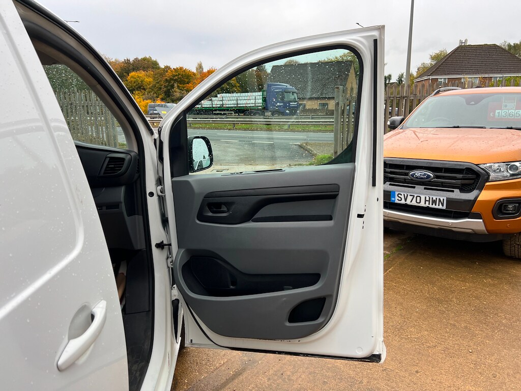 Used Vauxhall Vivaro 2021 for sale - 76322093: Photo 64