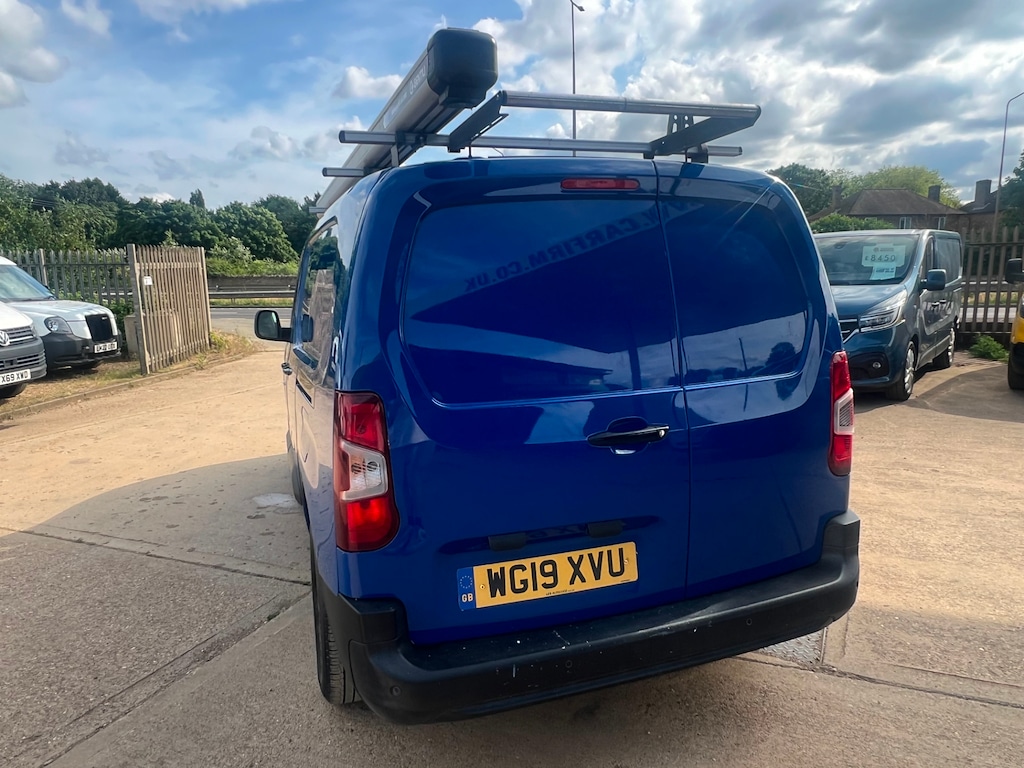 Vehicle 21