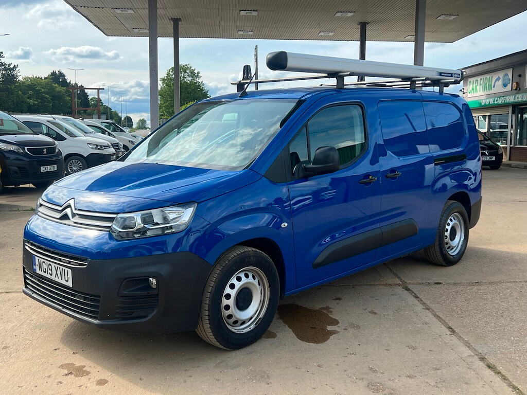 Vehicle 29