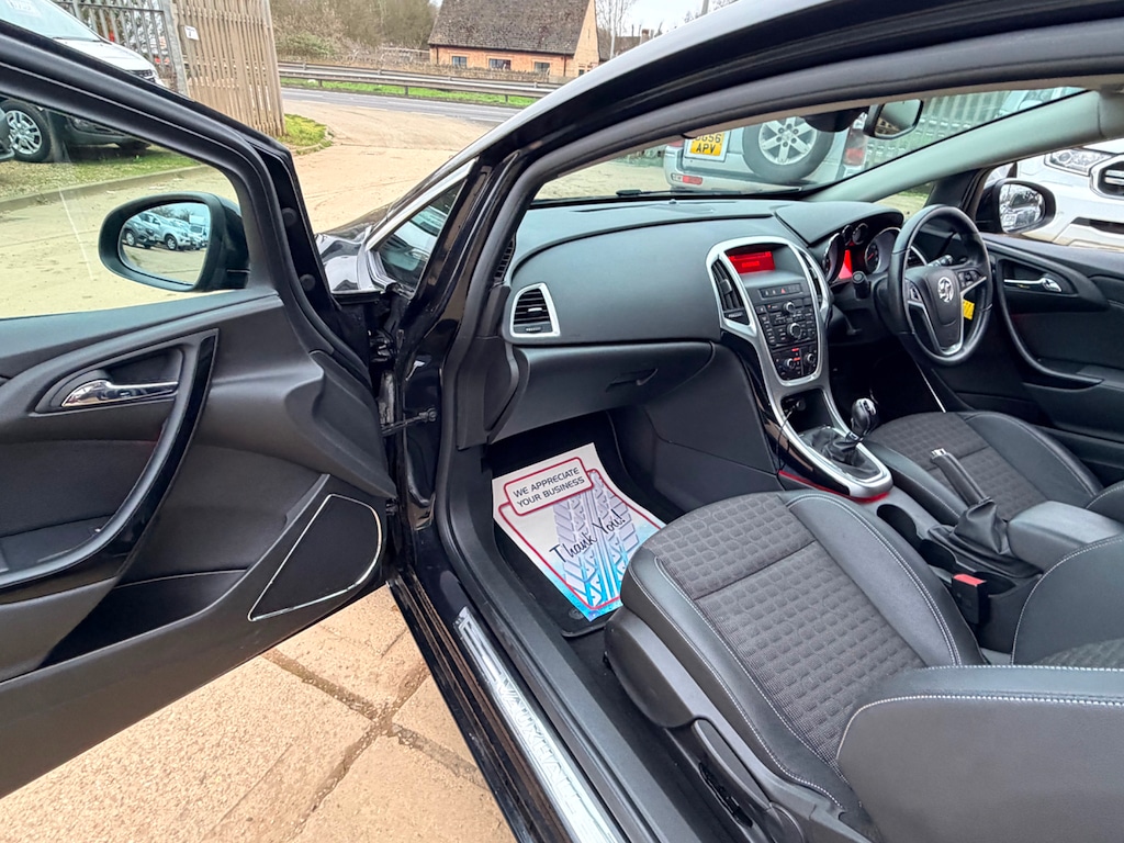 Used Vauxhall Astra GTC 2015 for sale - 77786546: Photo 60