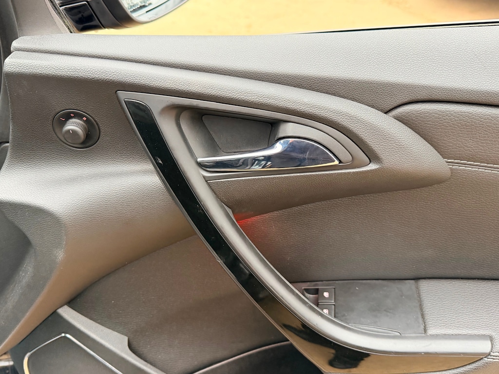 Used Vauxhall Astra GTC 2015 for sale - 77786546: Photo 72