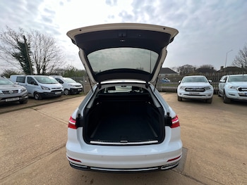 Used Audi A6 Avant 2019 for sale - 77918254: Photo