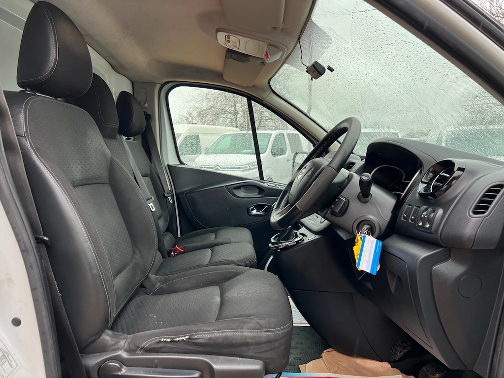 Used Vauxhall Vivaro 2018 for sale - 77640997: Photo 46