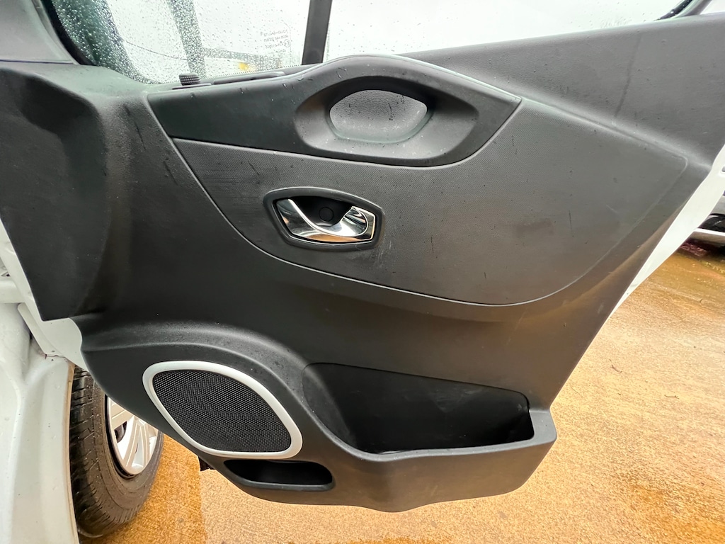 Used Vauxhall Vivaro 2018 for sale - 77640997: Photo 51