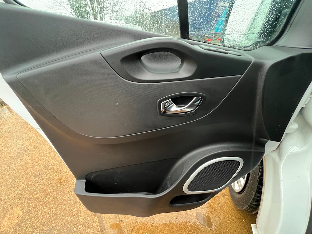 Used Vauxhall Vivaro 2018 for sale - 77640997: Photo 67