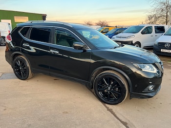 Used Nissan X-Trail 2017 for sale - 76384698: Photo