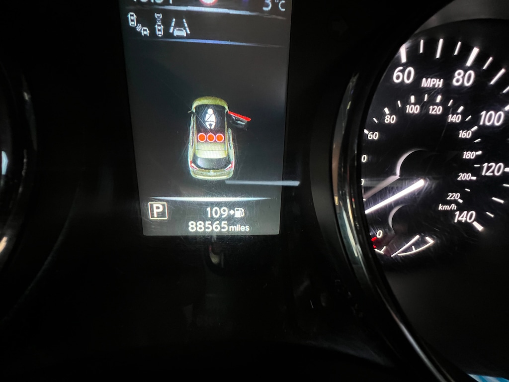 Used Nissan X-Trail 2017 for sale - 76384698: Photo 61