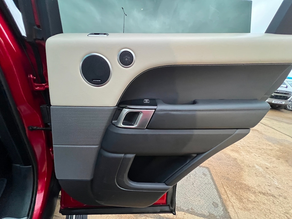 Used Land Rover Range Rover Sport 2018 for sale - 76532388: Photo 46