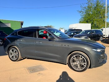 Used Maserati Levante 2017 for sale - 78329154: Photo