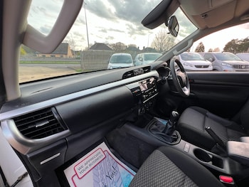 Used Toyota Hilux 2022 for sale - 77786553: Photo