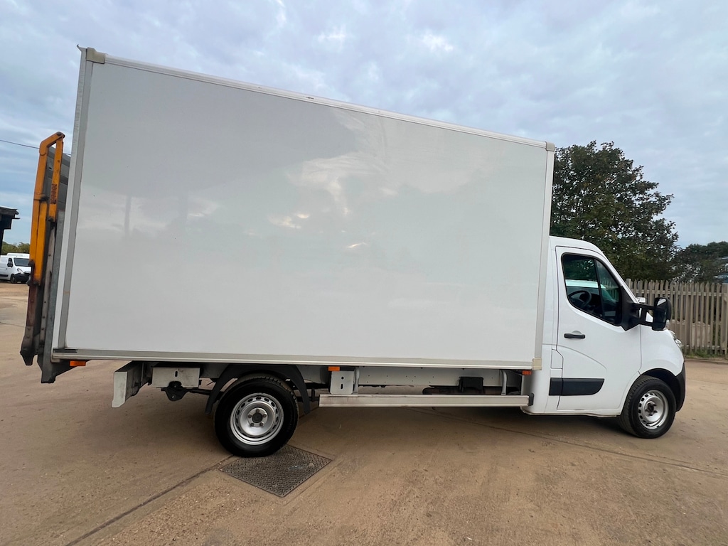 Vehicle 21