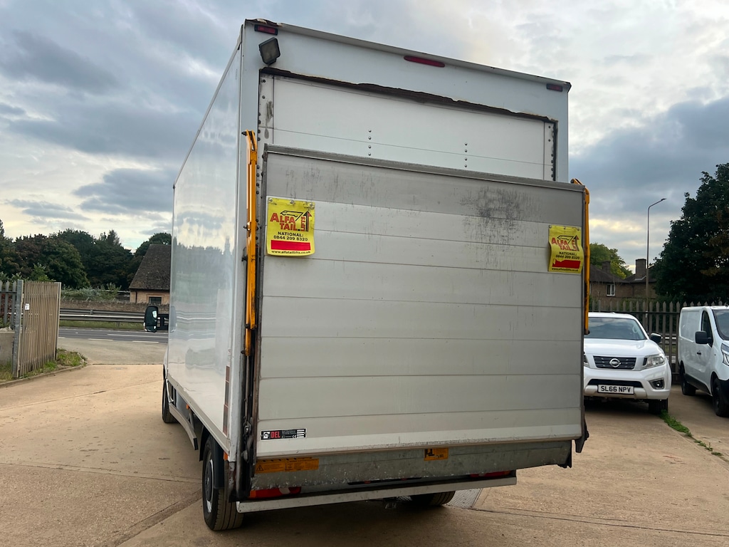 Vehicle 29