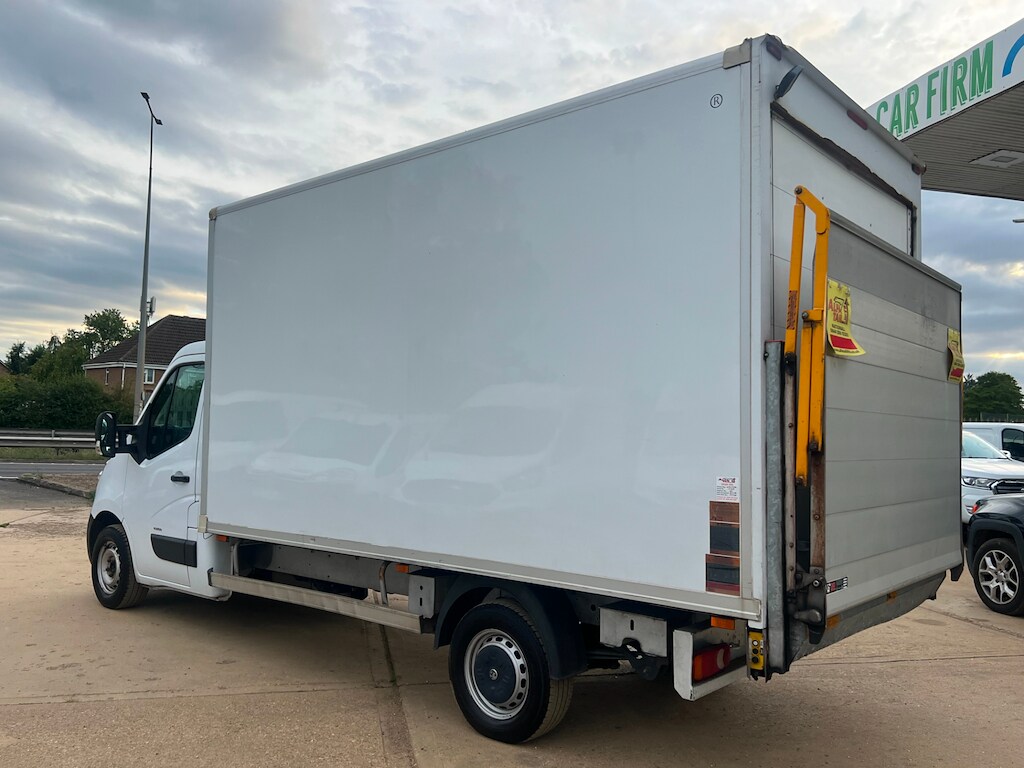 Vehicle 33