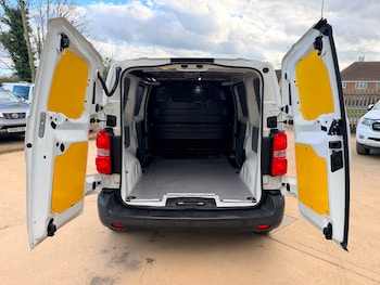 Used Vauxhall Vivaro 2022 for sale - 77691222: Photo