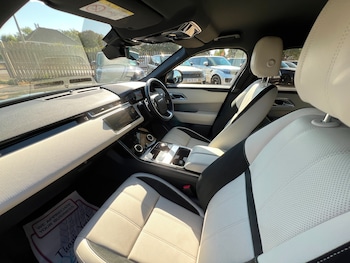 Used Land Rover Range Rover Velar 2019 for sale - 79363840: Photo