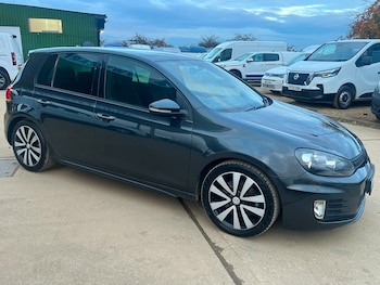 Used Volkswagen Golf 2010 for sale - 76452450: Photo