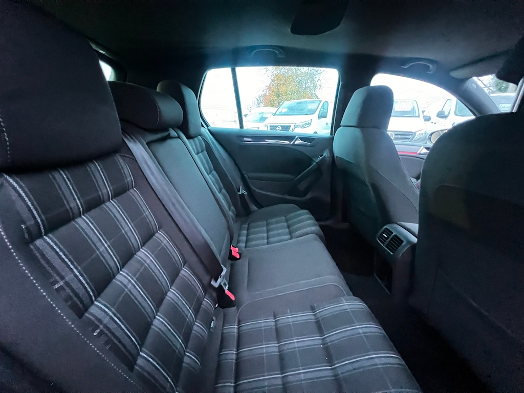 Used Volkswagen Golf 2010 for sale - 76452450: Photo 44