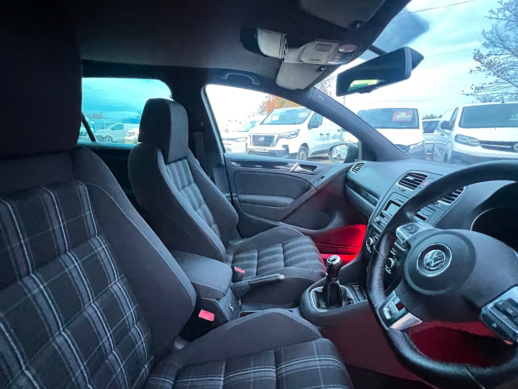 Used Volkswagen Golf 2010 for sale - 76452450: Photo 48