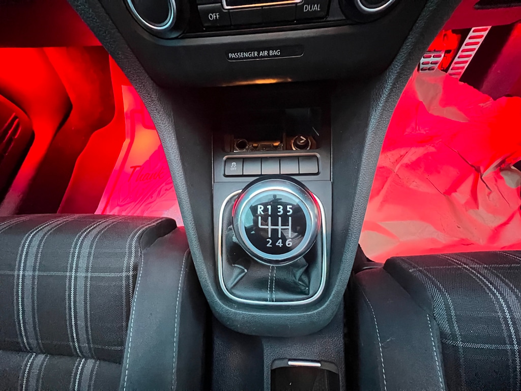 Used Volkswagen Golf 2010 for sale - 76452450: Photo 54