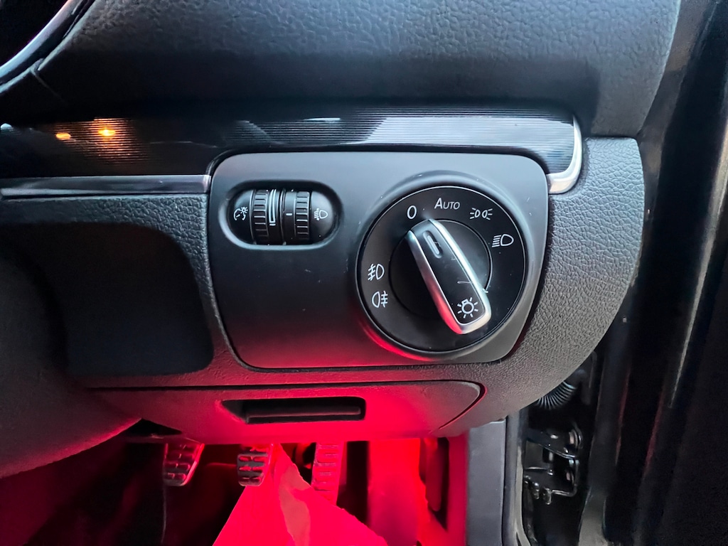 Used Volkswagen Golf 2010 for sale - 76452450: Photo 55