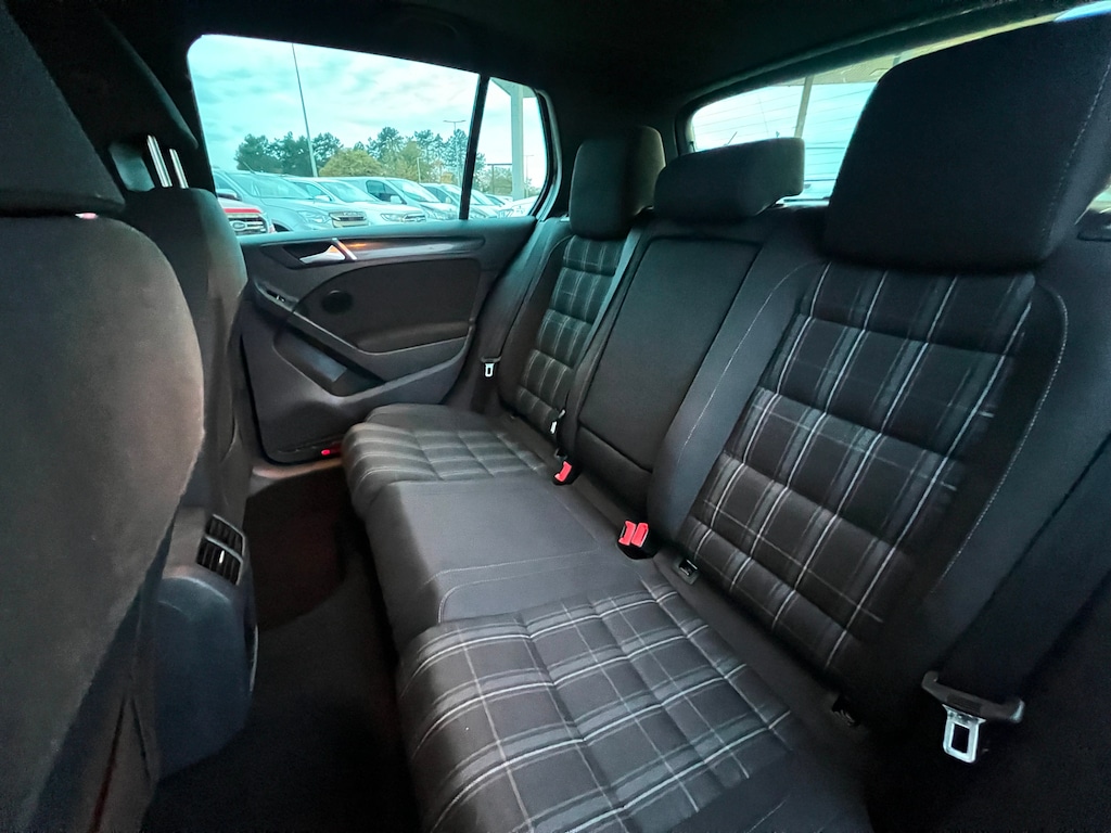 Used Volkswagen Golf 2010 for sale - 76452450: Photo 57