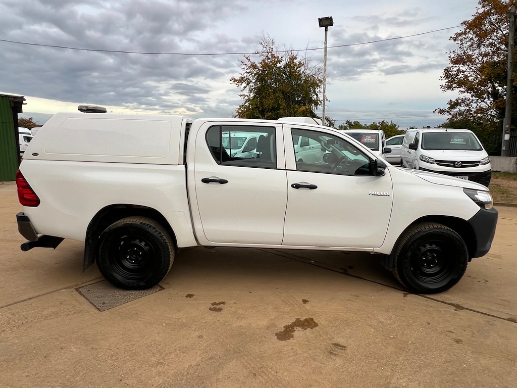 Used Toyota Hilux 2020 for sale - 76117172: Photo 16