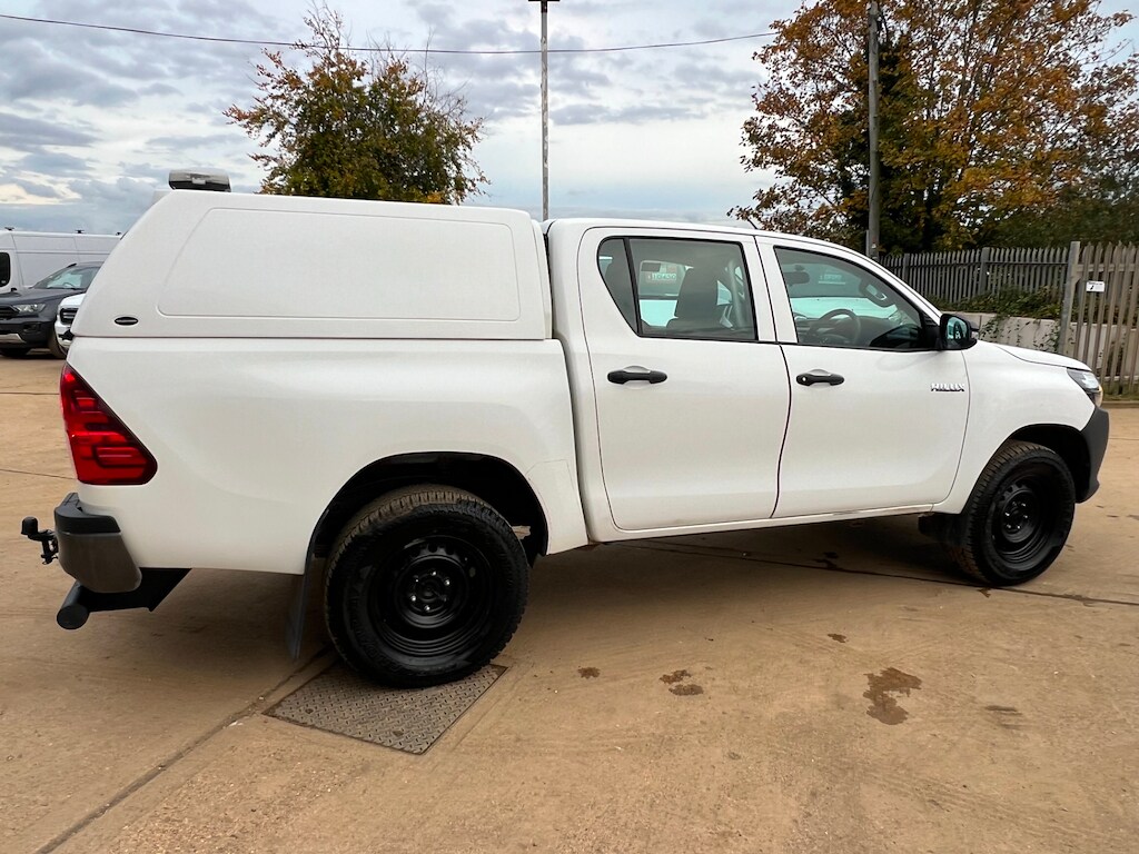 Used Toyota Hilux 2020 for sale - 76117172: Photo 18