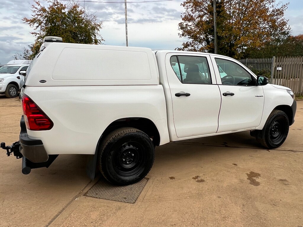 Used Toyota Hilux 2020 for sale - 76117172: Photo 19