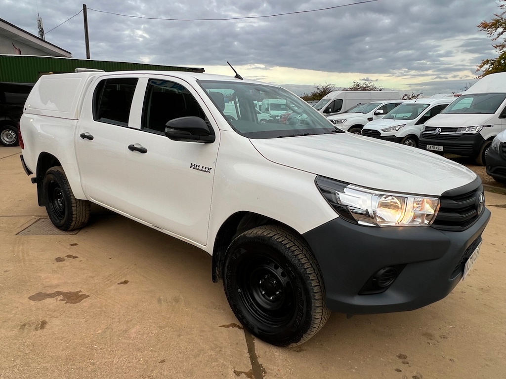 Used Toyota Hilux 2020 for sale - 76117172: Photo 2