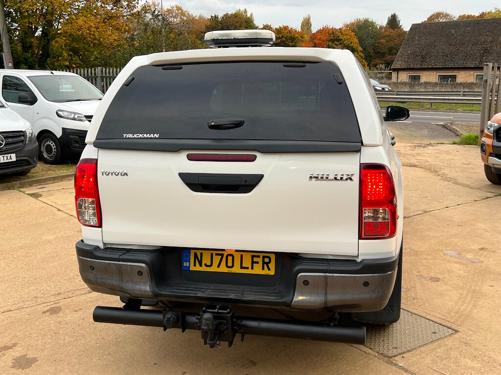 Used Toyota Hilux 2020 for sale - 76117172: Photo 24