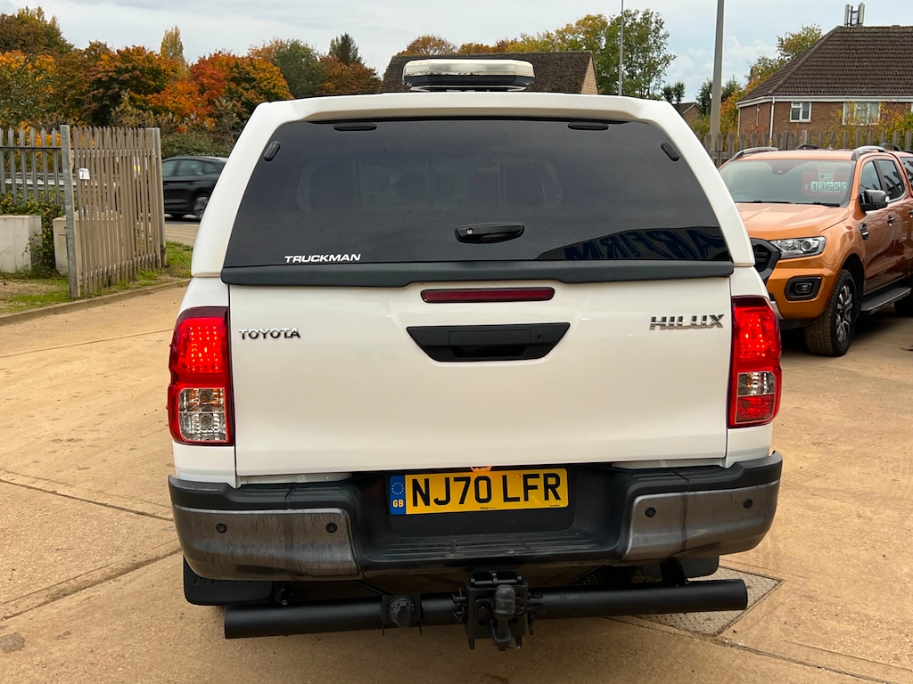 Used Toyota Hilux 2020 for sale - 76117172: Photo 26