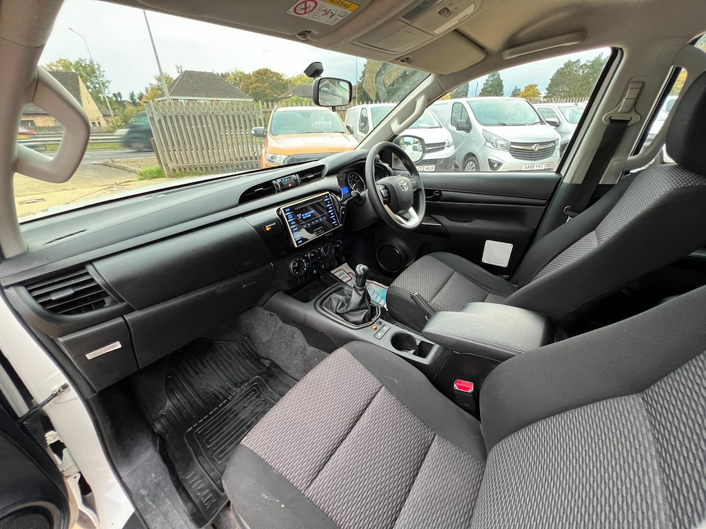 Used Toyota Hilux 2020 for sale - 76117172: Photo 3