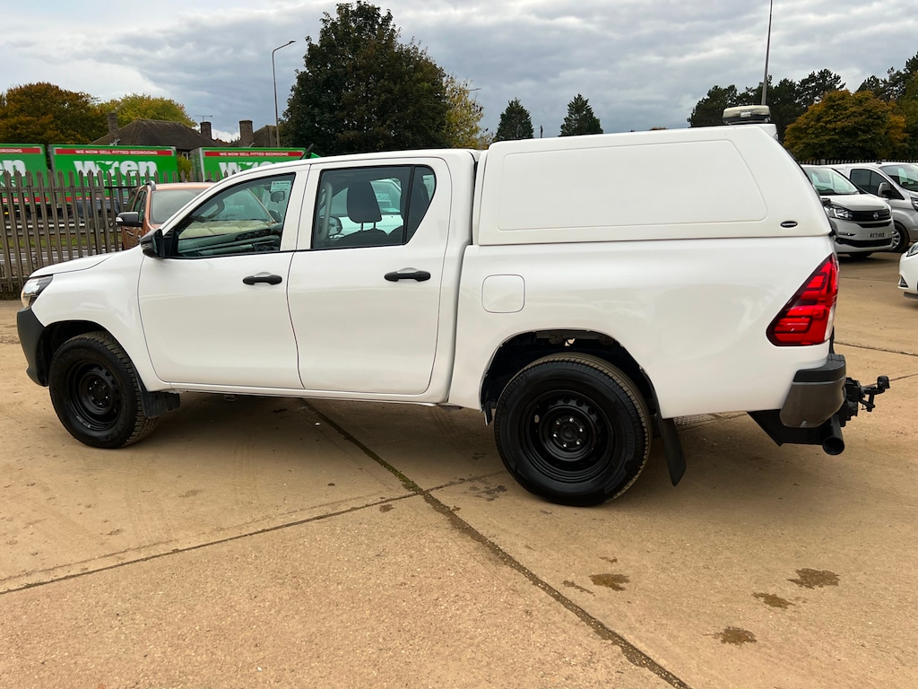 Used Toyota Hilux 2020 for sale - 76117172: Photo 33