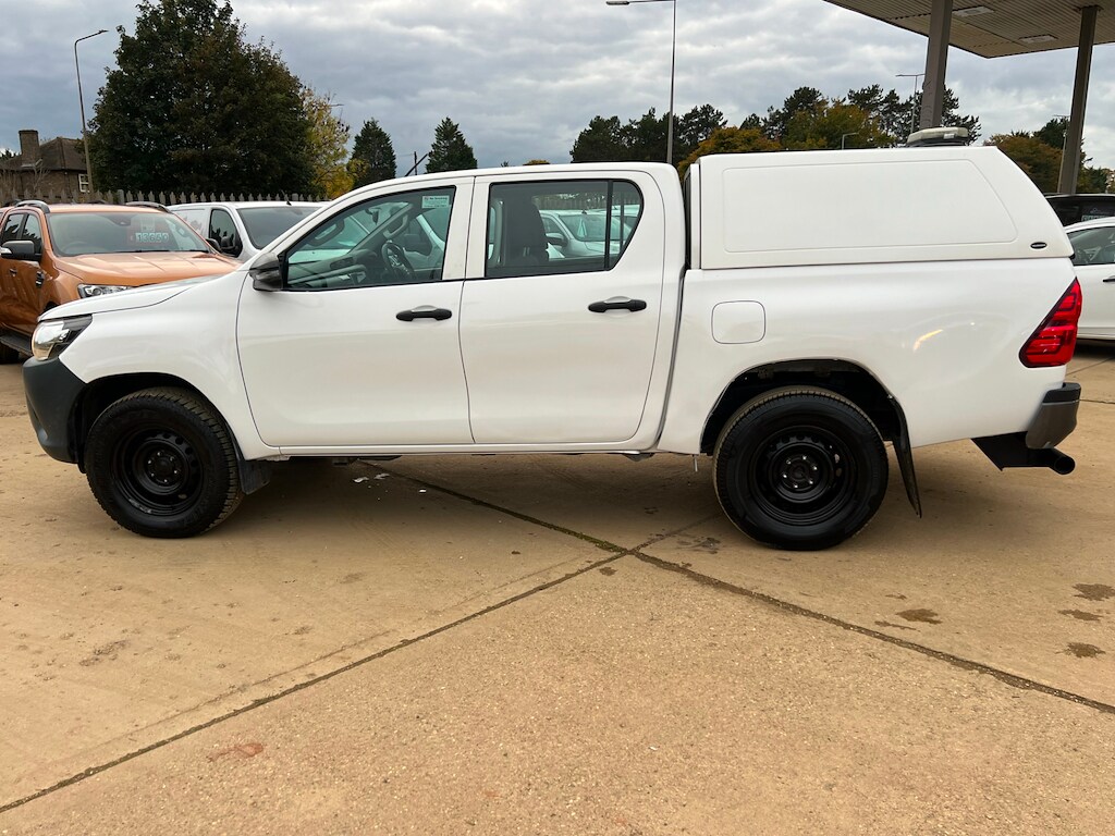 Used Toyota Hilux 2020 for sale - 76117172: Photo 35