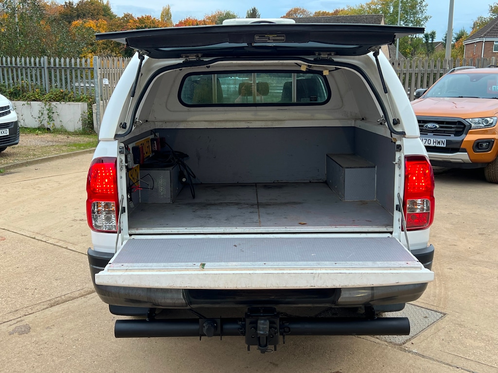 Used Toyota Hilux 2020 for sale - 76117172: Photo 4