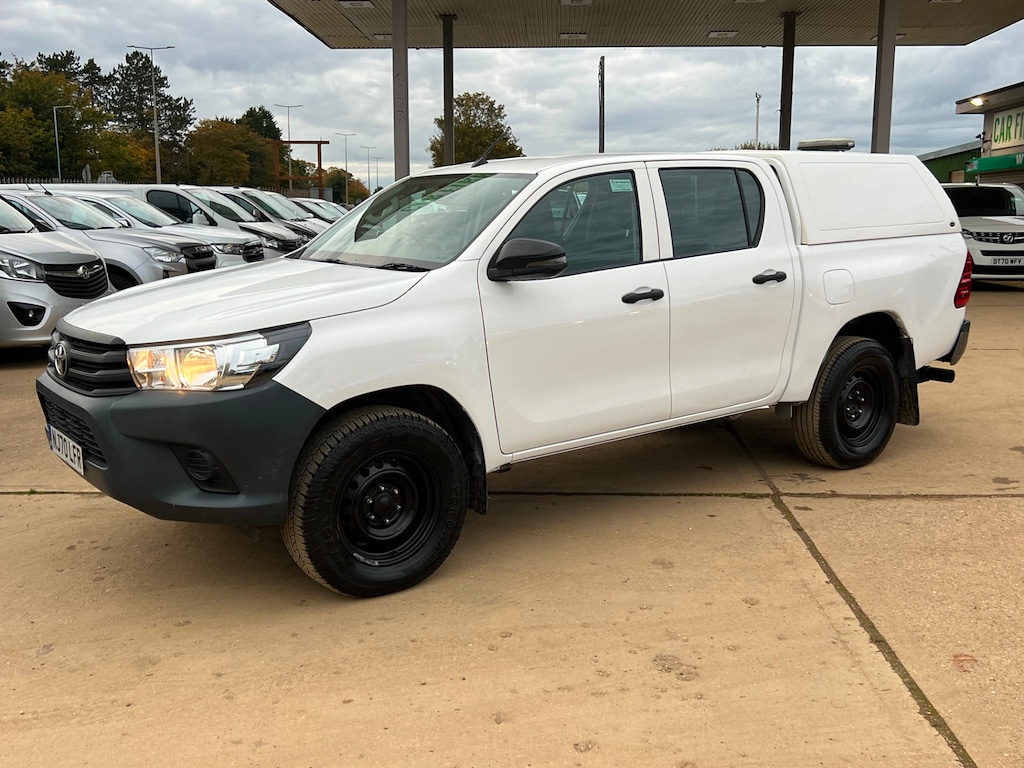 Used Toyota Hilux 2020 for sale - 76117172: Photo 40