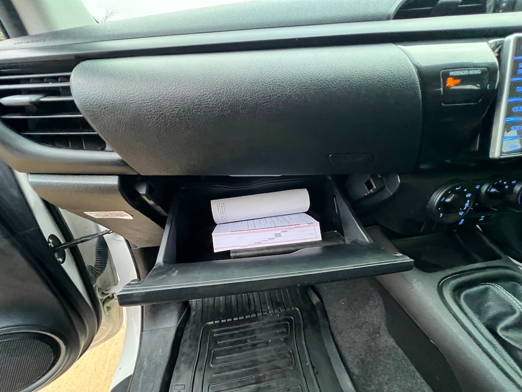 Used Toyota Hilux 2020 for sale - 76117172: Photo 48