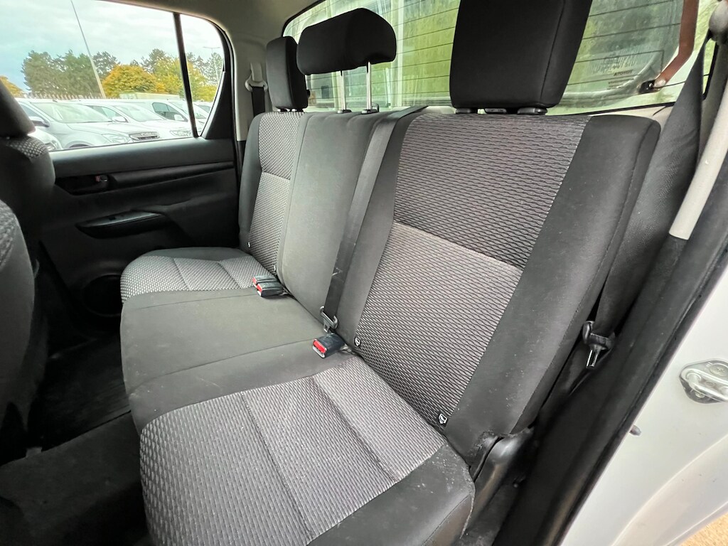 Used Toyota Hilux 2020 for sale - 76117172: Photo 53