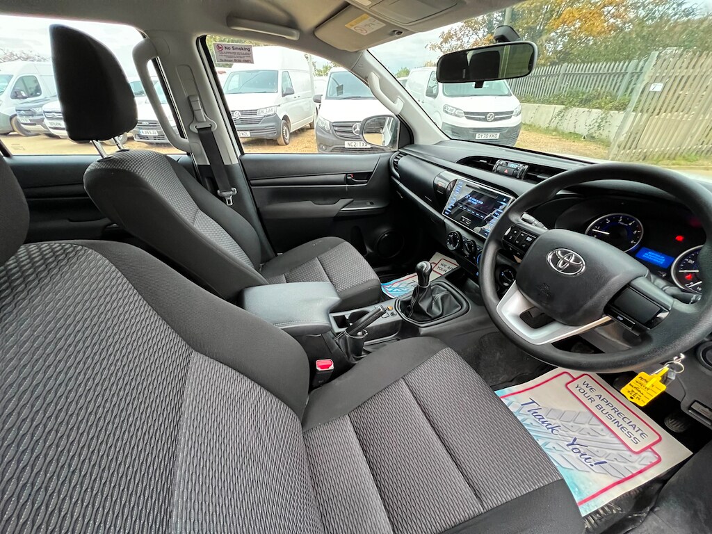 Used Toyota Hilux 2020 for sale - 76117172: Photo 66