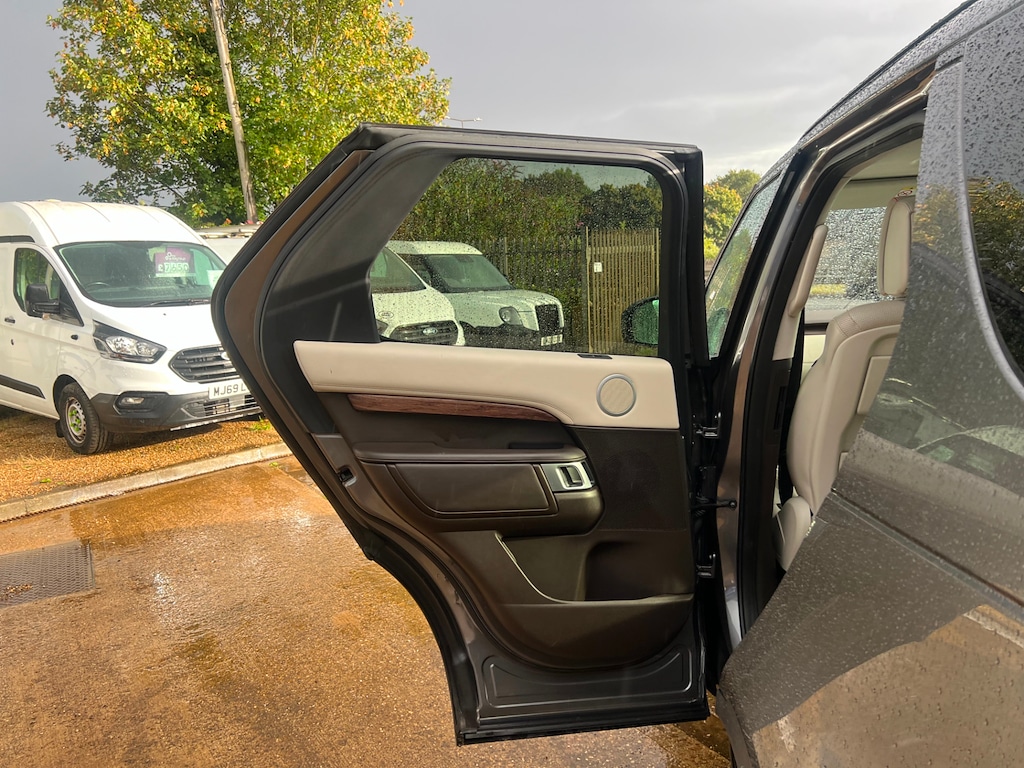 Used Land Rover Discovery 2016 for sale - 76960401: Photo 28