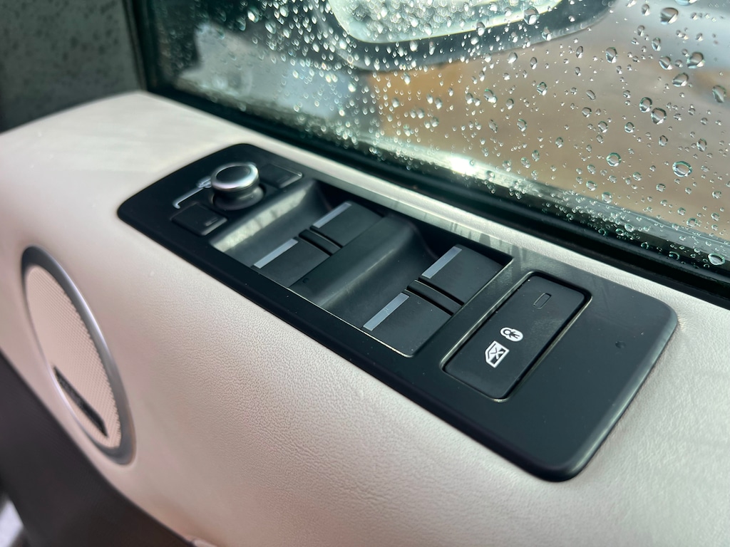 Used Land Rover Discovery 2016 for sale - 76960401: Photo 52