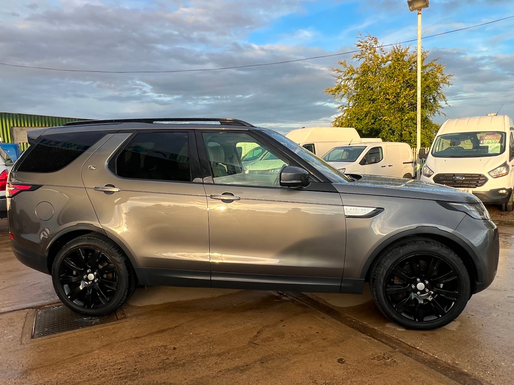 Used Land Rover Discovery 2016 for sale - 76960401: Photo 8