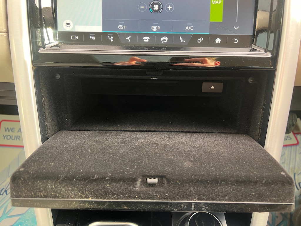 Used Land Rover Discovery 2016 for sale - 76960401: Photo 80