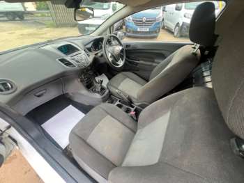 Used Ford Fiesta Van 2017 for sale - 74565287: Photo