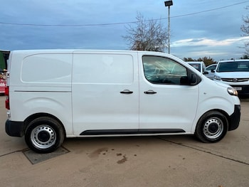 Used Vauxhall Vivaro 2021 for sale - 76322100: Photo