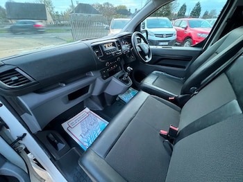 Used Vauxhall Vivaro 2021 for sale - 76322100: Photo