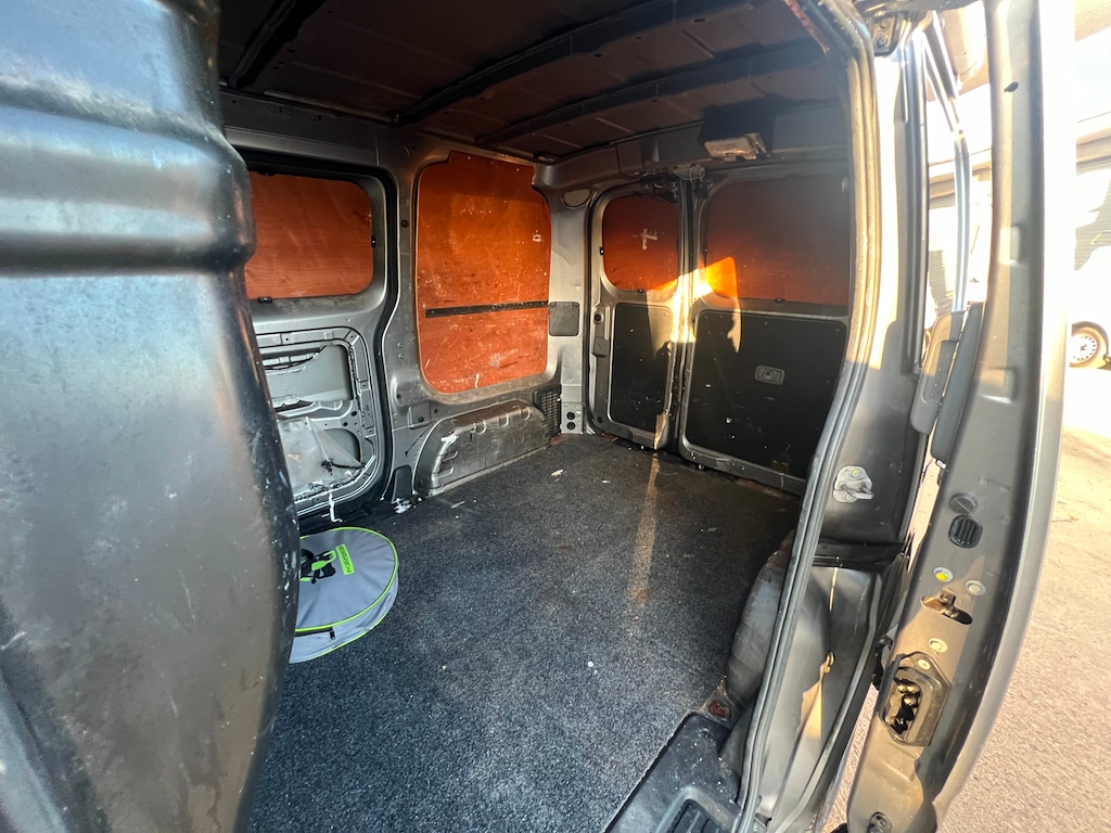 Used Nissan e-NV200 2017 for sale - 76901747: Photo 47