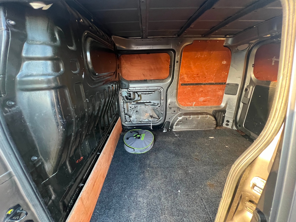 Used Nissan e-NV200 2017 for sale - 76901747: Photo 48